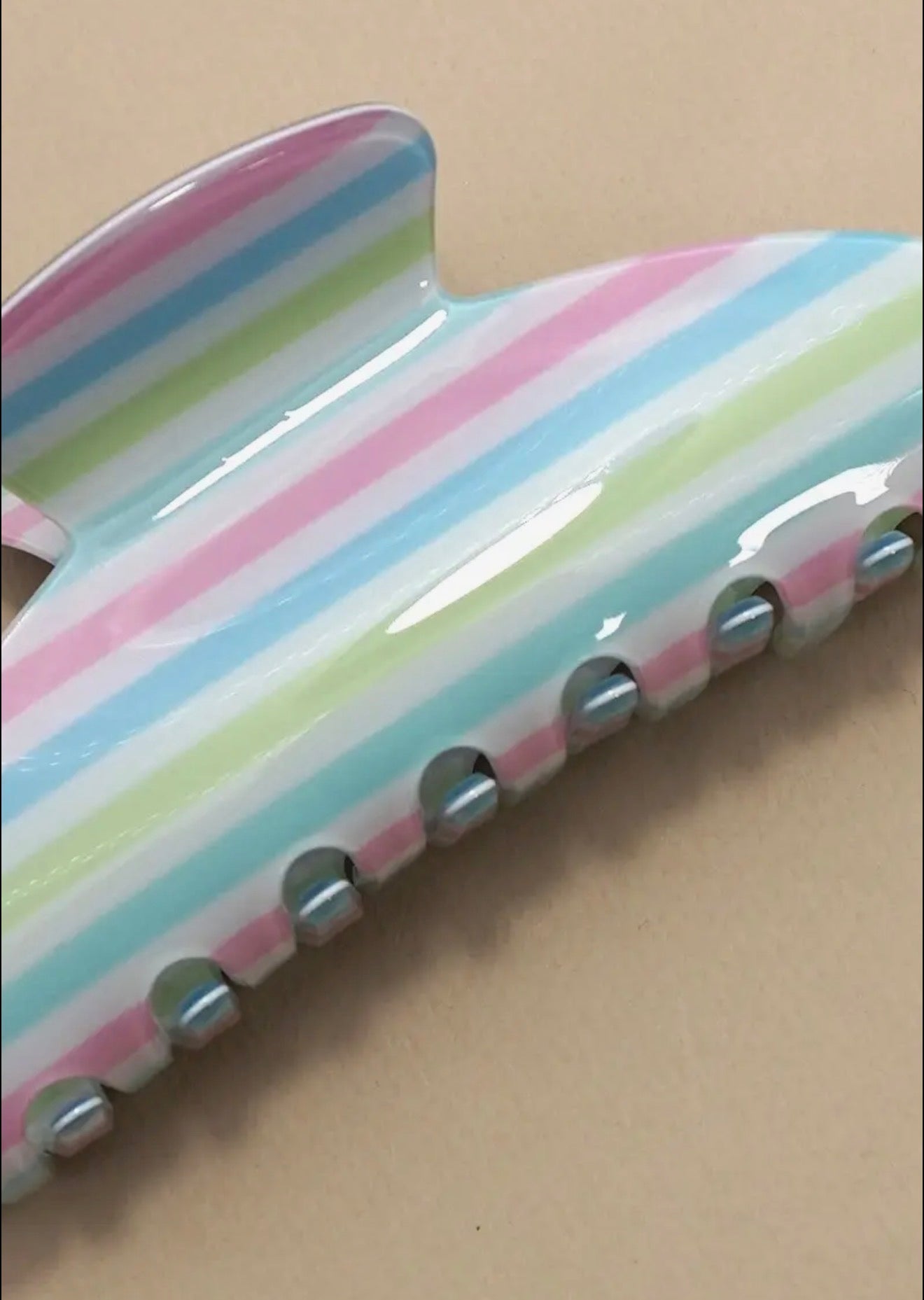 Multicolor Claw Clip