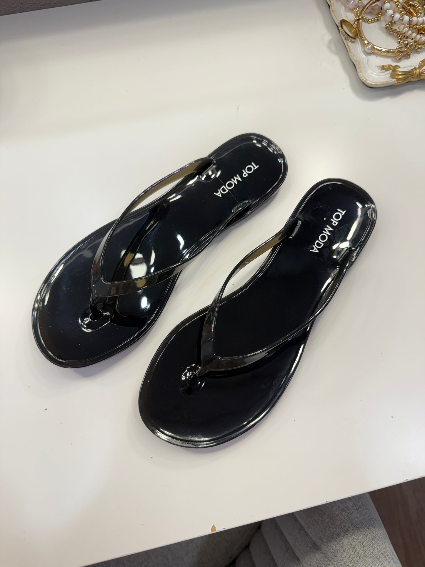 Black Jelly Sandals