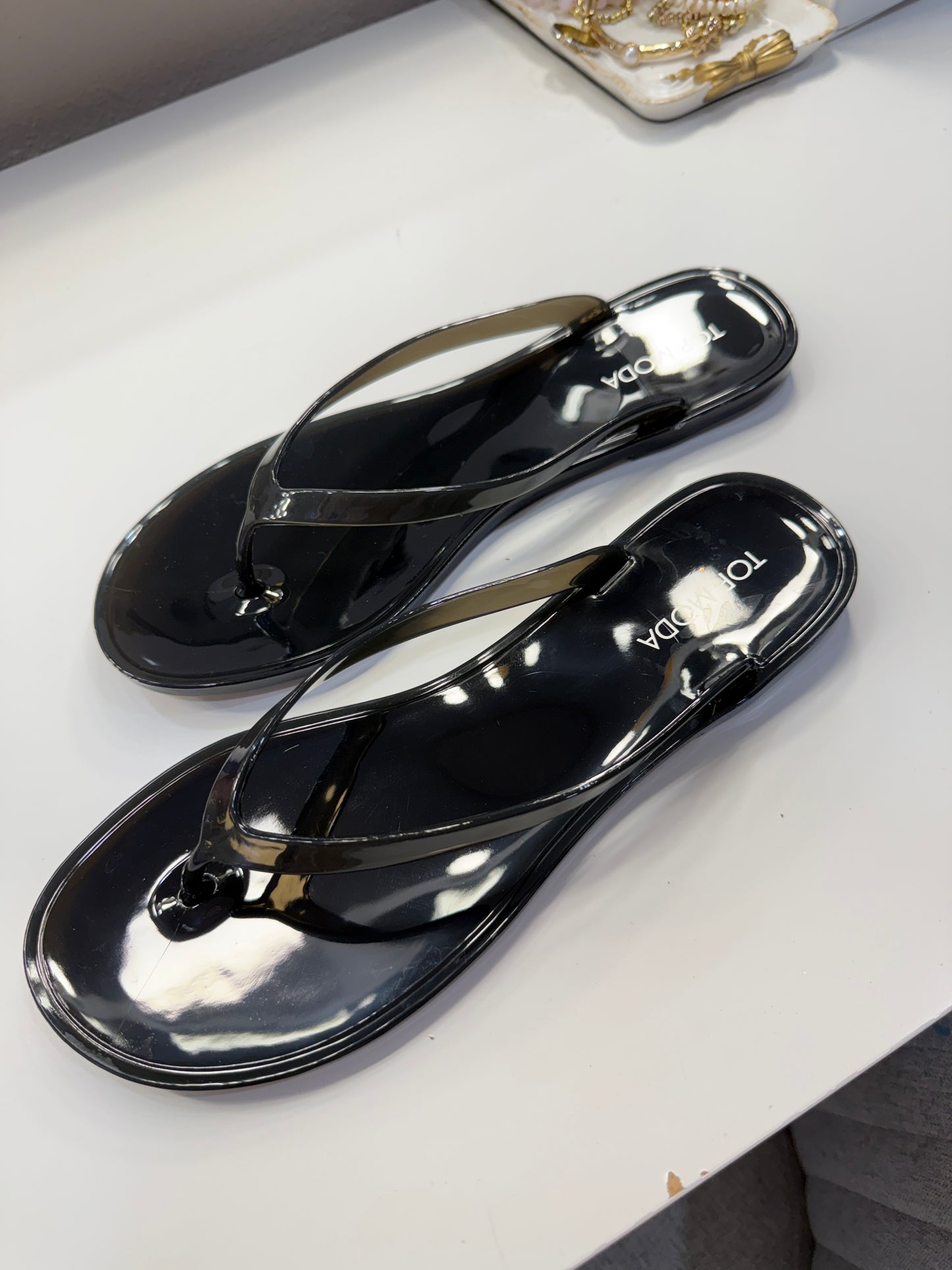 Black Jelly Sandals